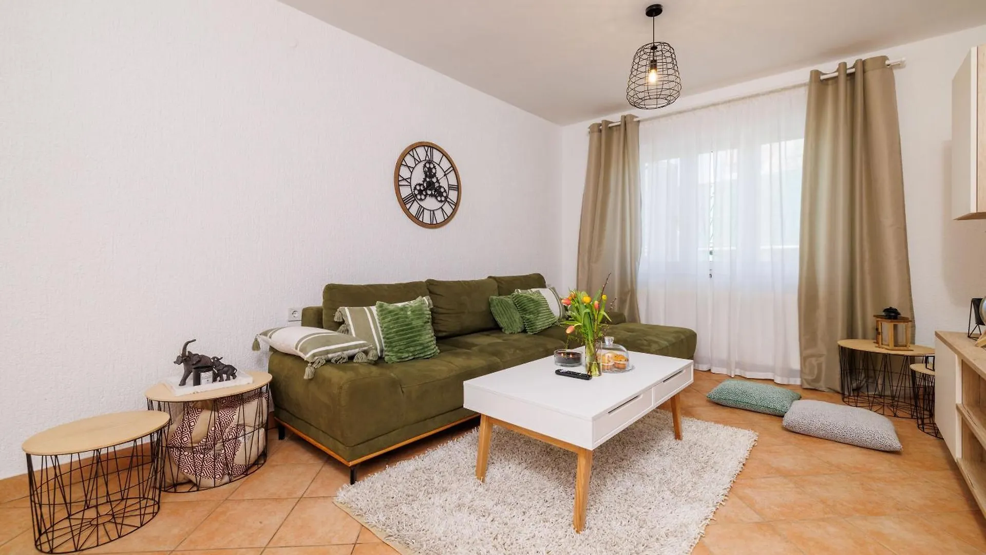 Apartments Sofija Fuzine