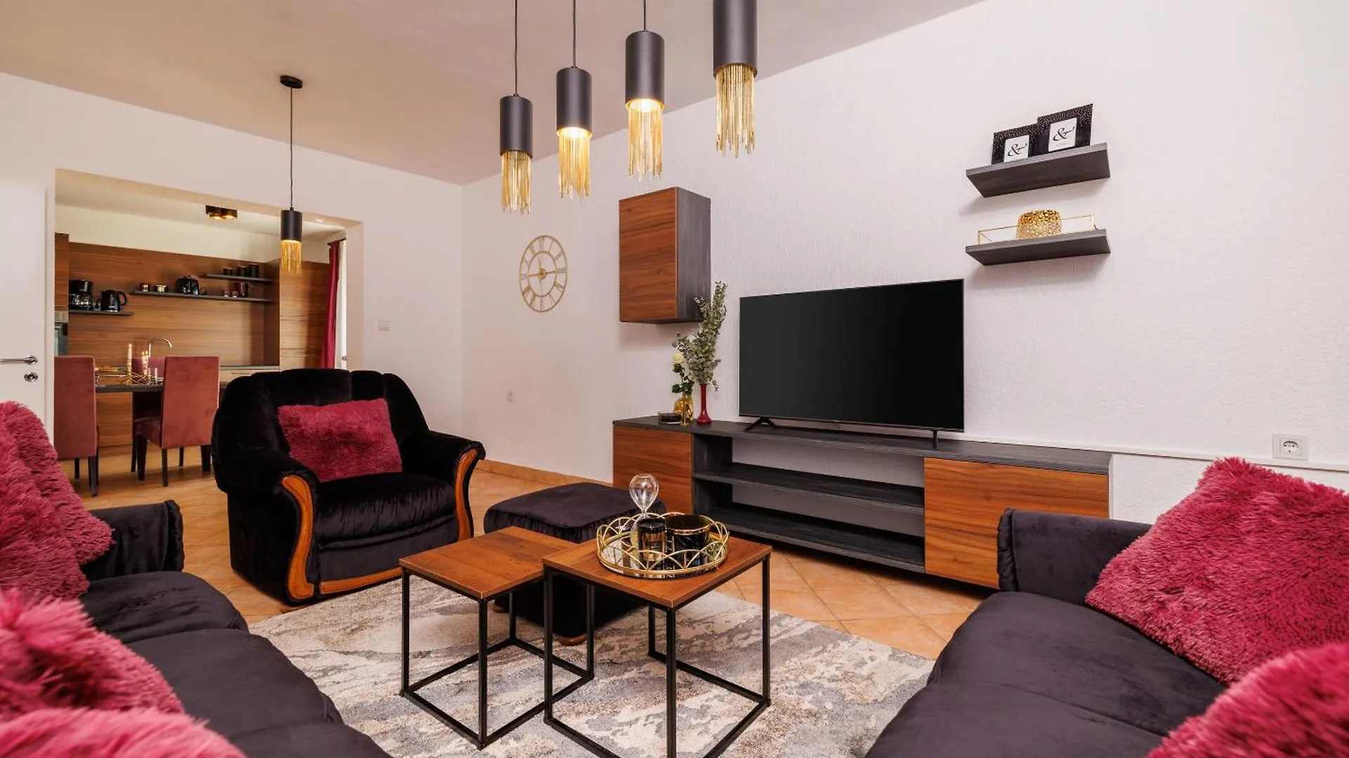 Apartments Sofija Fuzine