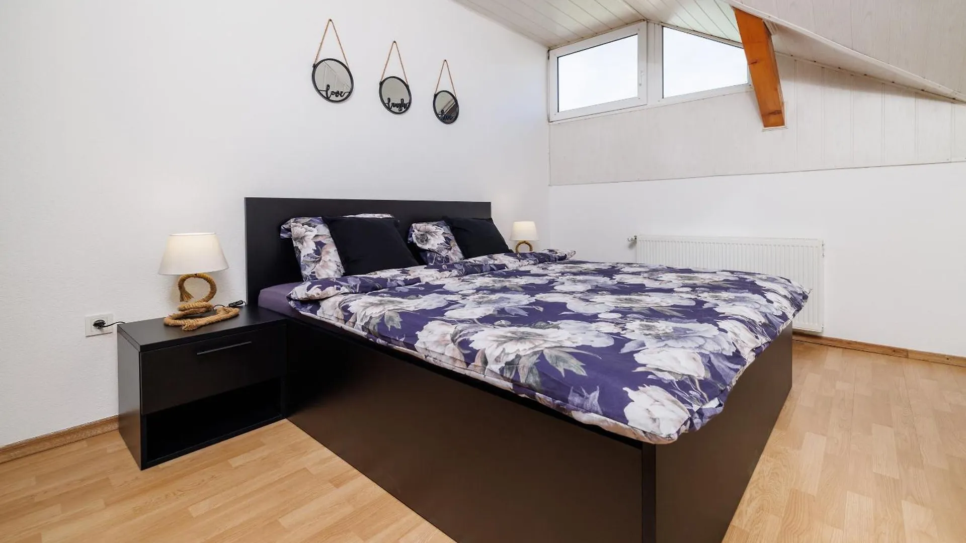 Apartments Sofija Fuzine