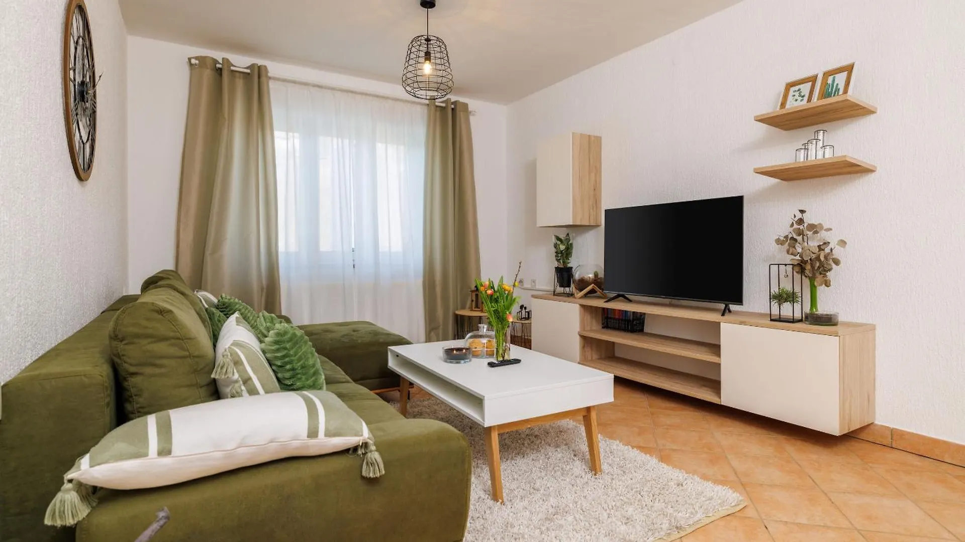 Apartments Sofija Fuzine
